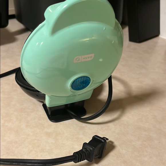 Ash Aqua Mini Waffle Maker - Picture 7 of 7